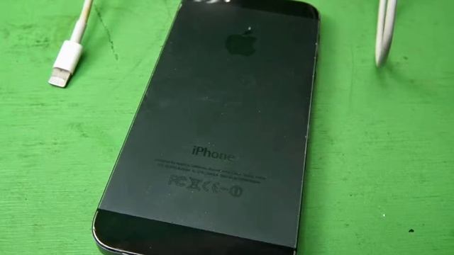 P69739 - APPLE IPHONE 5 64GB SPACE GREY SMART PHONE MF352X/A FACTORY UNLOCKED AUSTRALIA