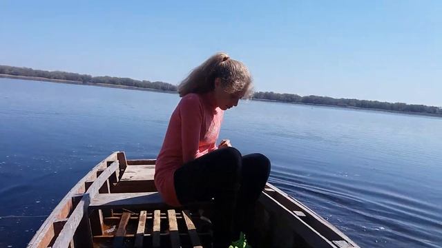 Плывем на лодке