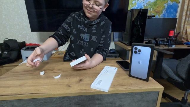 Распаковка моих Iphone 13 Pro Max и Apple Watch 9