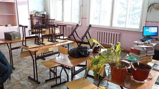 Сели за парты - в детском саду