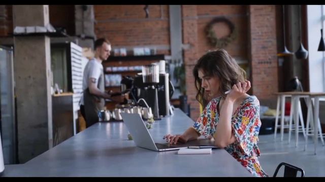 The Remarkable Story Of How Apple Became A Global Icon !