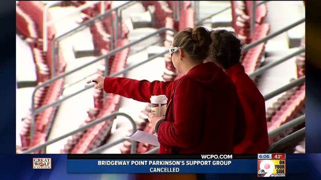 Reds Caravan Arrives Home For Select-A-Seat Event