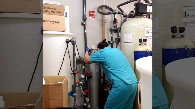 #99 REPLACING FILTER FROM MULTI-CARTRIDGE FILTER HOUSING.