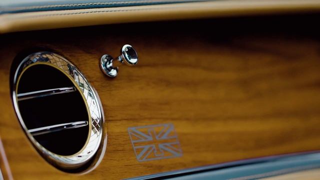 2021 Bentley Flying Spur ||The Best In His Class?||