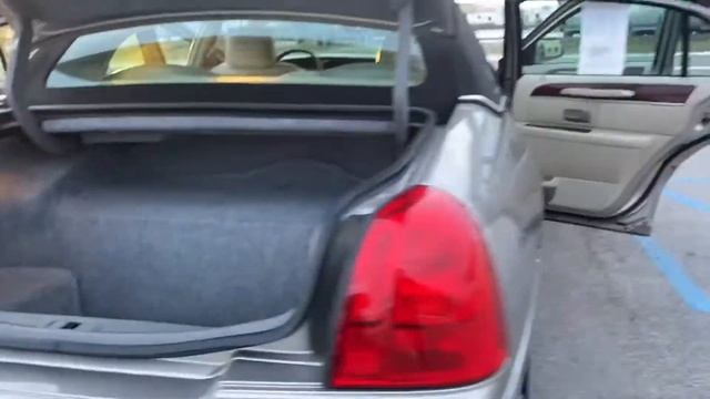 2003 Lincoln Town Car With 101k Miles Priced At $5840