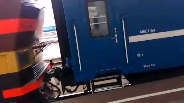 🇧🇾Минск. Электровоз ЧС4Т-327 с поездом «Беларусь» Минск—Москва // 28 апреля 2018 года.