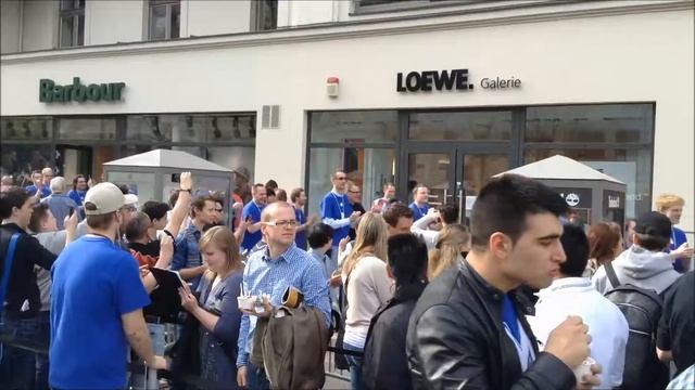 Apple Store Berlin Eröffnung 03.05.2013