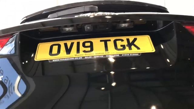2019 19 Jaguar F-PACE 2.0d [240] Portfolio 5dr Auto AWD for sale at Thame Cars