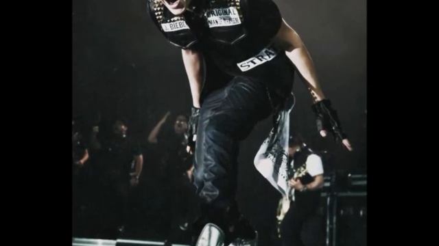 Love Me-Justin Bieber