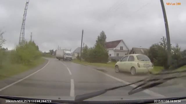 FILE4746 мкрСтроитель непонятные манёвры грузовика