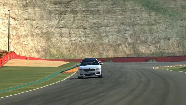 Real Racing 3 Bmw M5 один на один.