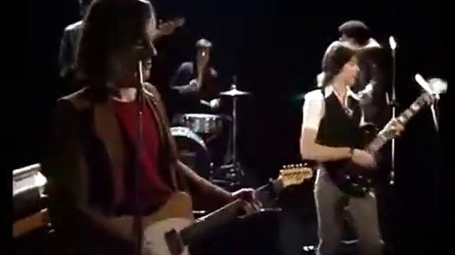 Sniff 'n' The Tears   Driver's Seat Official Video