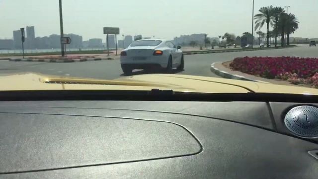 YOUNG ARAB MILLIONAIRES RACE MERCEDES AMG GTS VS BENTLEY CONTINENTAL GT3 RS SUPERSPORT