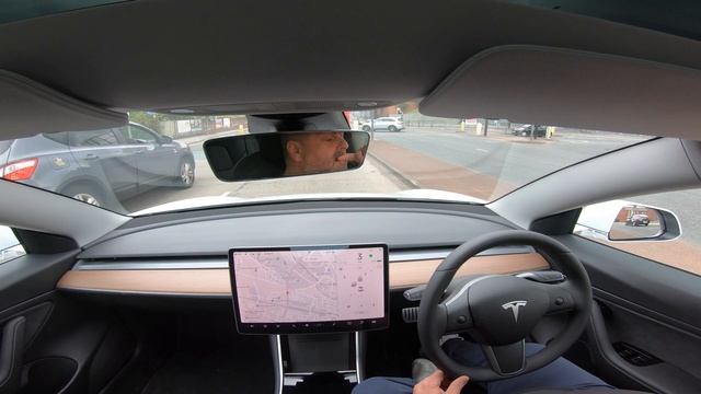 Tesla Model 3 Autopilot UK City Centre! Is It Worth £5800?