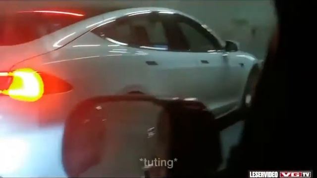 Tesla Model S Plaid : Tesla Saves Driver Life After He Falls Asleep In The Car (Autopilot Saves)