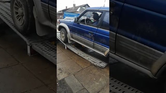 Паджеро даже сломав мост(1)