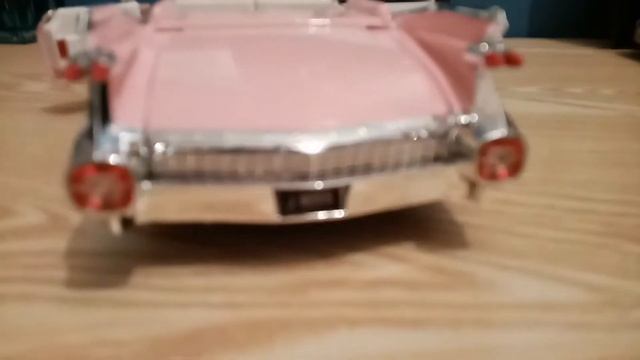 1.18 Cadillac Eldorado Biarritz 1959 Pink