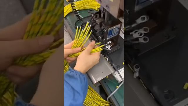 Plastic Shell Terminal Crimping Machine