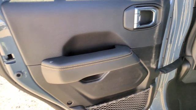2024 Jeep Wrangler Sahara TX