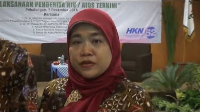 PERAN TENAGA KESEHATAN DALAM PENATALAKSANAAN PENDERITA HIVAIDS TERKINI