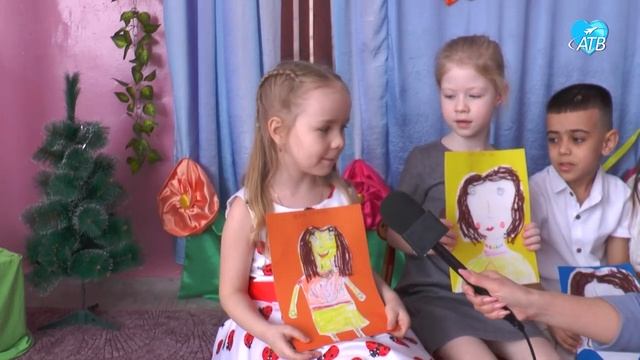 8 марта устами детей (06.08.2024)