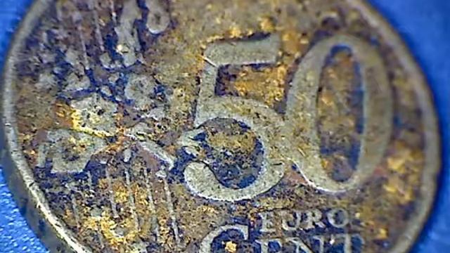 Des Pièces Observées Au Microscope !