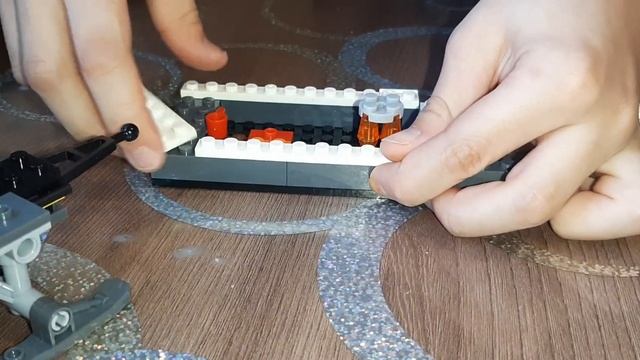 Собираю машину с прицепом из лего 2 часть