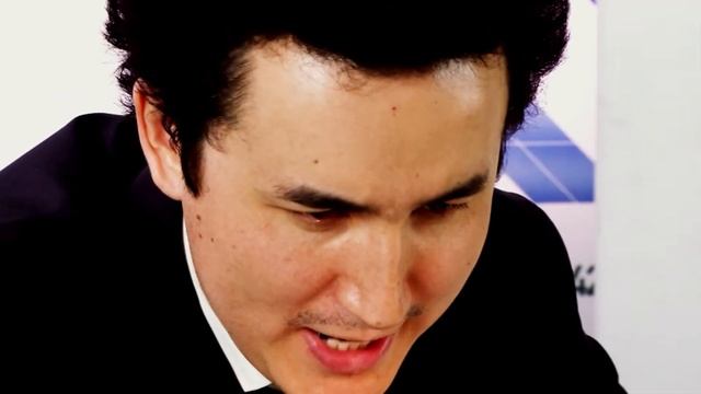 Бір сәт. Макро-түсірілім.
