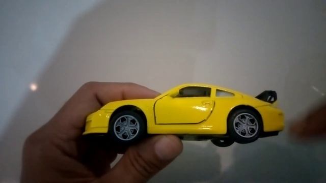 Review Porsche 911 - Miniature By Nino