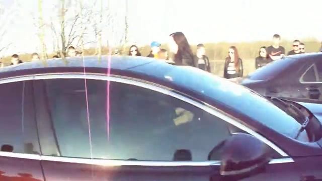 мерседес и ягуар