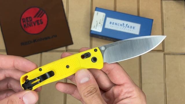 Benchmade Bugout 535 желтый с белым клинком - обзор реплики!