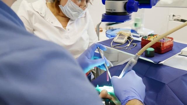 Рабочие будни микроскопной стоматологии 