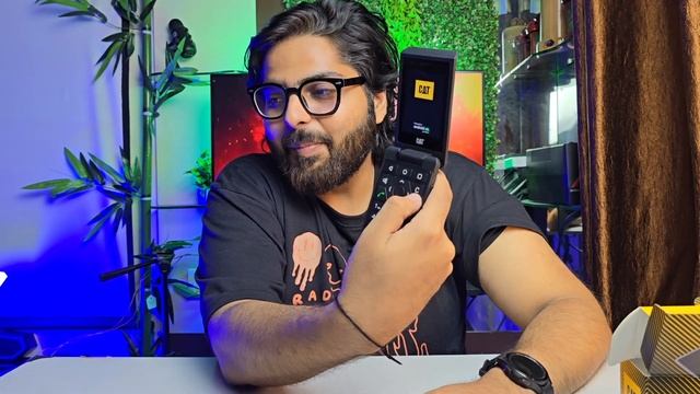 ₹7999 RUGGED Android Flip Phone - Cat S22 Flip