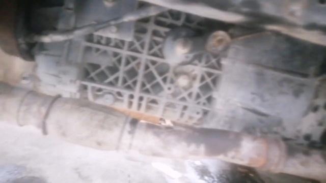 4HJ1 ISUZU REPLACE DEFECTIVE RELEASE BEARING AND INSTALL