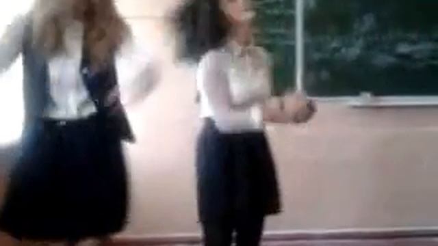 обезбашенные танцы