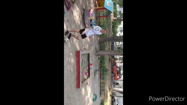 ПРАНК НАД ДРУГОМ С ПОМОЩЬЮ МЯЧА!!! ОПЕРАТОР ОБОСС....) ШОК КОНТЕНТ СМОТРЕТЬ ДО КОНЦА