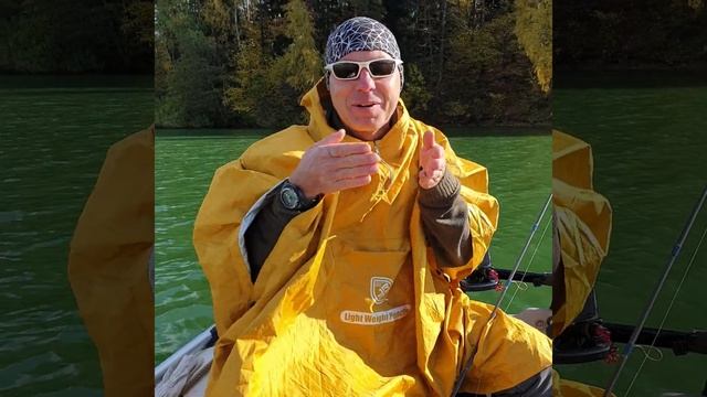 Анекдот.  Две мойвы и подводная лодка...