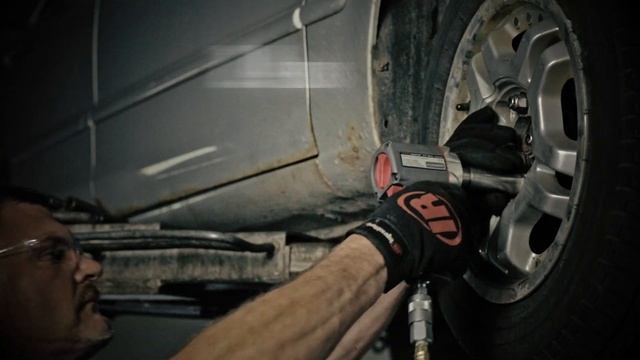 35MAX & 15QMAX Ingersoll Rand Ultra-Compact Impact Wrench