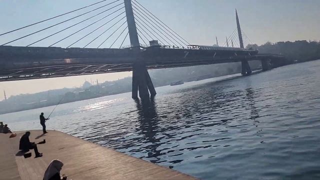 Рыбалка на пустой крючёк, прогулка на яхте.