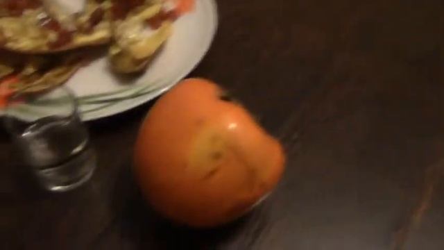 У нас на столе есть много чего!(Янполь)