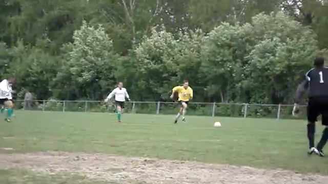 Defender Has An Additional Kick For Volker