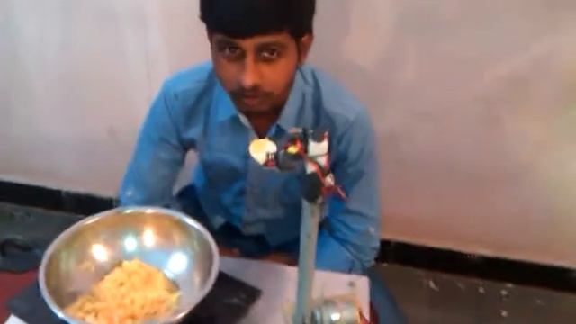 Food Feeder Devive For Upper Limb Disorder People