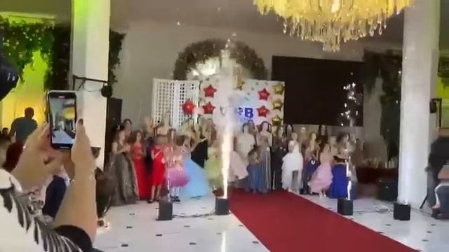 Cценические холодные искры MozArtShow