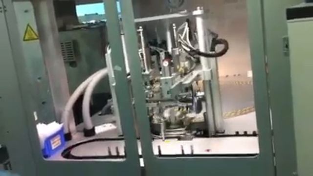 Фасовка помады! К операторам не пристаем!