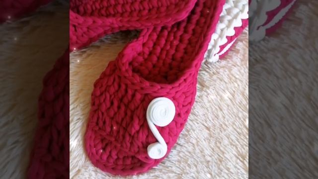 Сумояка и тапки из трикотажной пряжи