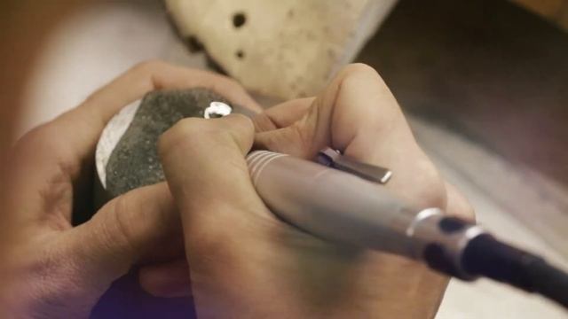 Гравировка ручной работы