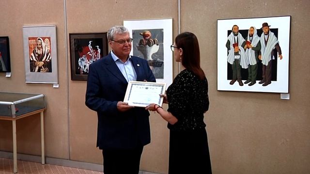 Премьера выставки «Биробиджанская осень» прошла в областном центре