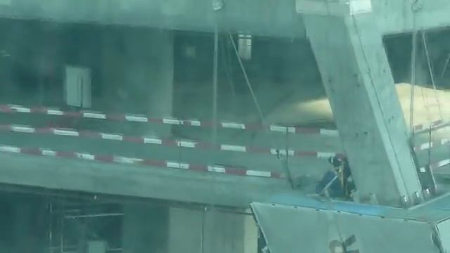 Виды со смотровой площадки на 58 этаже башни Империя, в деловом центре Москва-Сити.