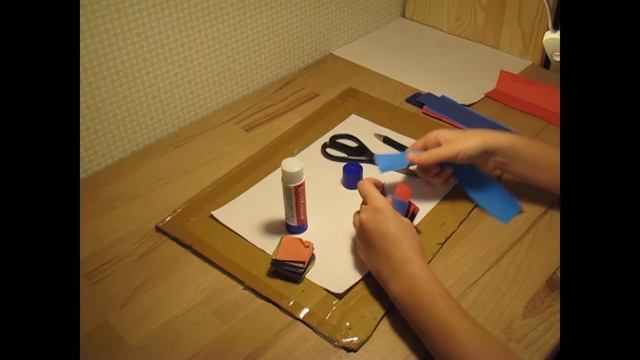 Вертушка или гирлянда или змейка - подходит для нового года , дня рождения и т.п.