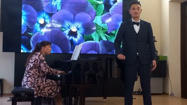 А. Скарлатти, ''Le Violette'' -поёт Чэнь Чэн